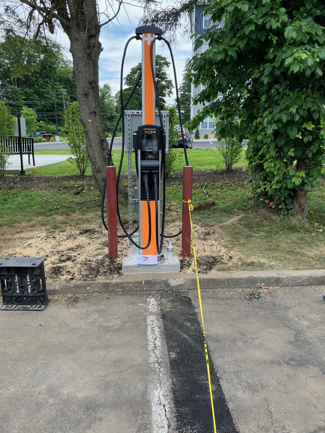 ChargePoint pedestal EV charging station installed at Blue Vale Ct.
